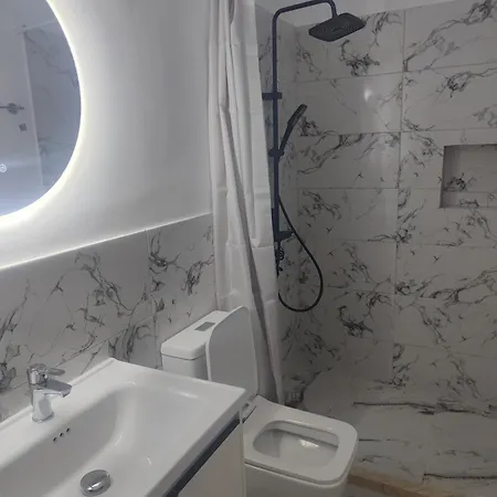 Lori Ferienhaus Pogradec
